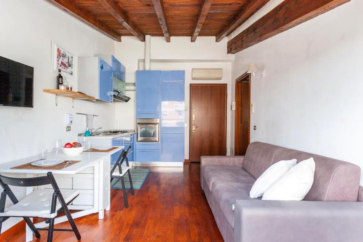 Civico288-Romantic Attic Near Ieo-Bocconi-F Prada Apartment Milan Bagian luar foto